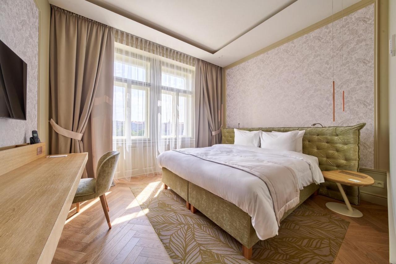 Mamaison Riverside Hotell 5*