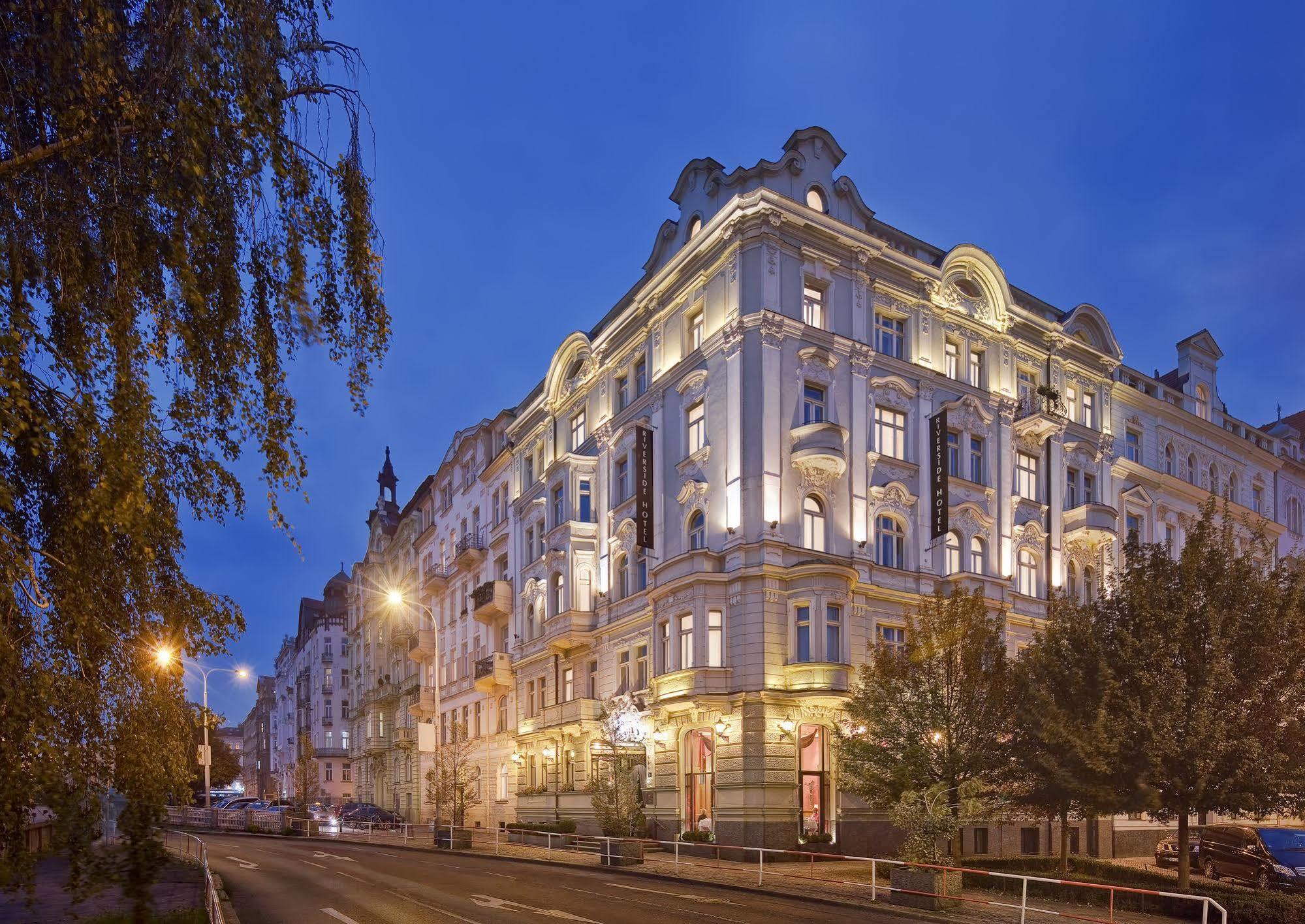Mamaison Riverside Hotell 5*